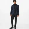 Samtjacke mit hohem Stehkragen Samtjacke mit hohem Stehkragen