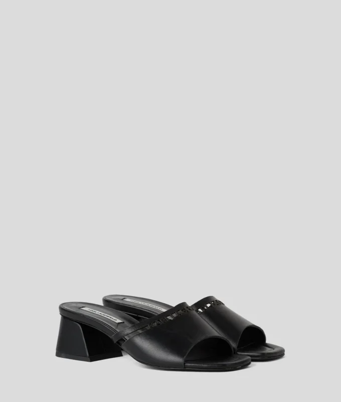 SANDALEN MIT AUSGESCHNITTENEM ABSATZ SANDALEN MIT AUSGESCHNITTENEM ABSATZ