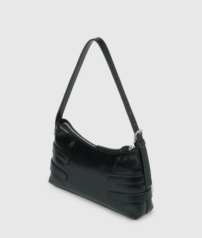 Schultertasche mit Schnallen