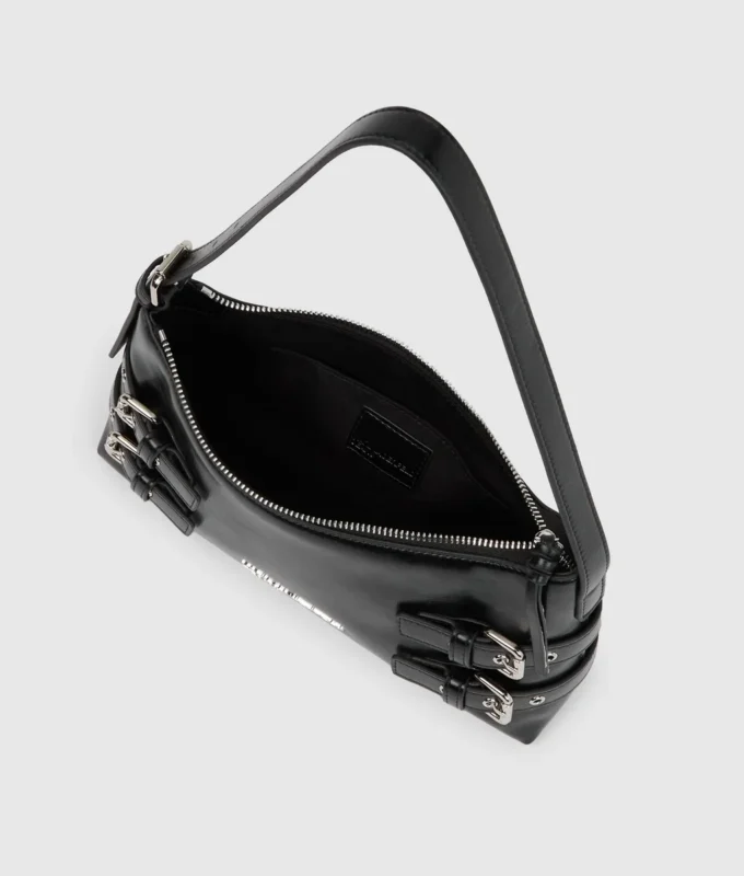Schultertasche mit Schnallen