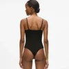 Signature-Body mit hohem Beinausschnitt
