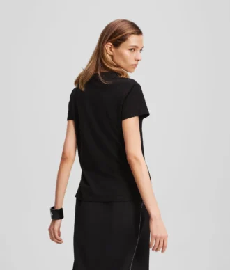 SIGNATURE V-NECK T-SHIRT SIGNATURE V-NECK T-SHIRT