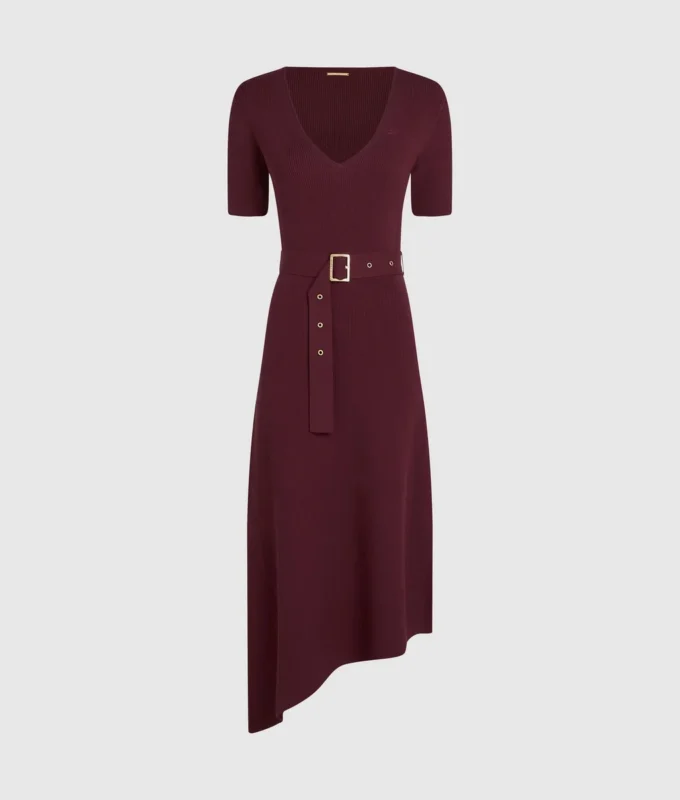 Strickkleid mit Gürtel Strickkleid mit Gürtel