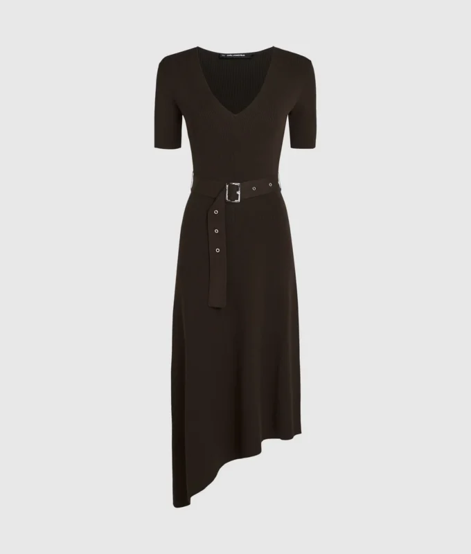 Strickkleid mit Gürtel Strickkleid mit Gürtel