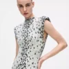 Strickkleid mit Schneeleopardenmuster Strickkleid mit Schneeleopardenmuster