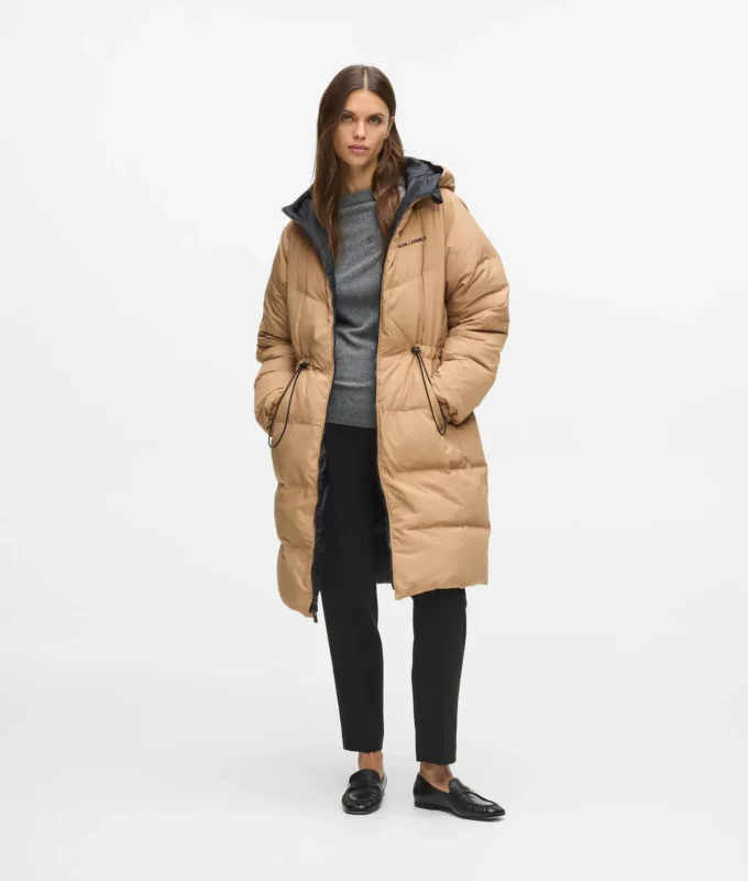 Wendbare lange Daunenjacke Wendbare lange Daunenjacke