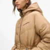 Wendbare lange Daunenjacke Wendbare lange Daunenjacke