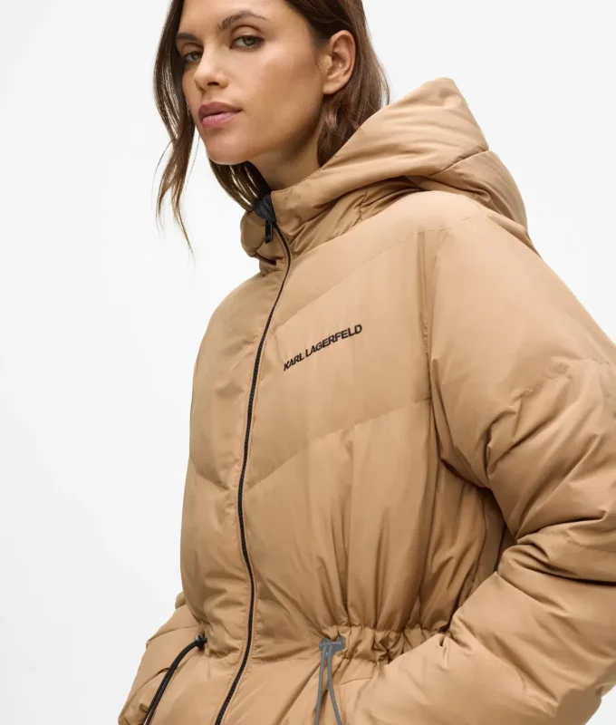 Wendbare lange Daunenjacke Wendbare lange Daunenjacke